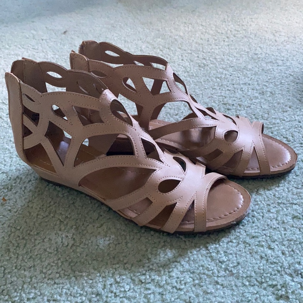 Esprit women’s nude casual wedges size 7